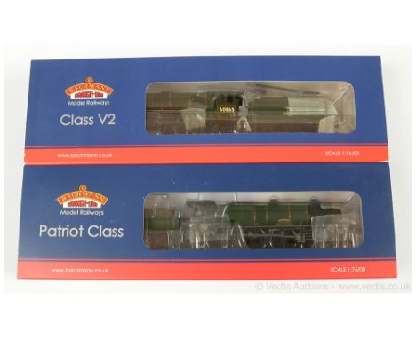 Bachmann OO Gauge pair of BR Steam Outline Locomotives consisting of Ref 31-214 4-6-0 Loco and Tender BR lined green Patriot 