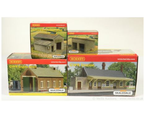 Hornby (China) Skaledale OO Gauge Buildings comprising R9666 GWR Station, R9667 GWR Engine Shed, R8607 Home Farm Cattle Shed 