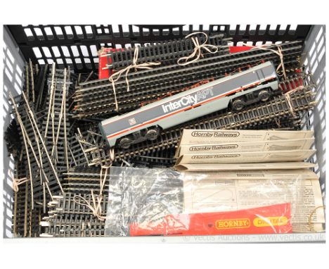 Hornby Railways /Hornby (China) mixed group of OO Gauge track consisting of 10 x boxed points, 15 x unboxed points, R605 box 