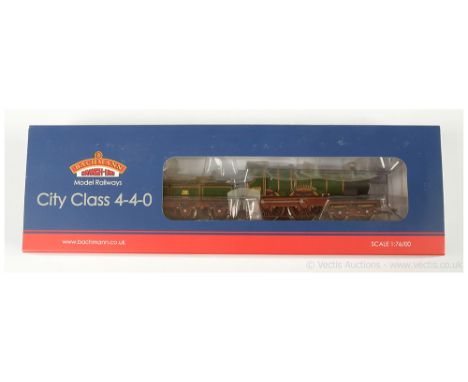 Bachmann OO Gauge Ref 31-727 4-4-0 Loco and Tender GWR lined green City Class "City of London" No.3439 complete with detailin