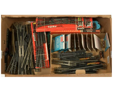 OO Gauge Points and Accessories by various manufacturers to include Jouef double slip, 3 x R/H point, 4 x L/H point all compl