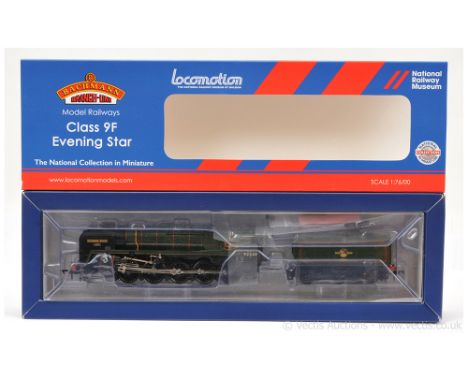 Bachmann OO Gauge Ref 32-850 NRM 2-10-0 Loco and Tender BR lined green Class 9F "Evening Star" No.92220 produced exclusively 