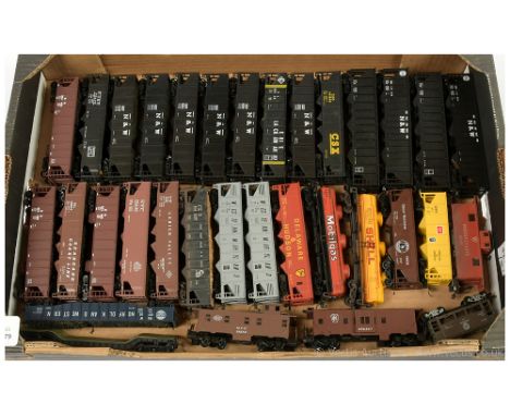 HO Athearn, Roundhouse and others North American Outline Freight Cars to include 8 x Norfolk &amp; Western 3-bay Hopper Wagon