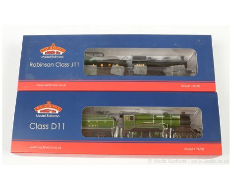 Bachmann OO Gauge LNER Steam Outline Locomotives consisting of Ref 31-145Z 4-4-0 Loco and Tender LNER lined apple green Class