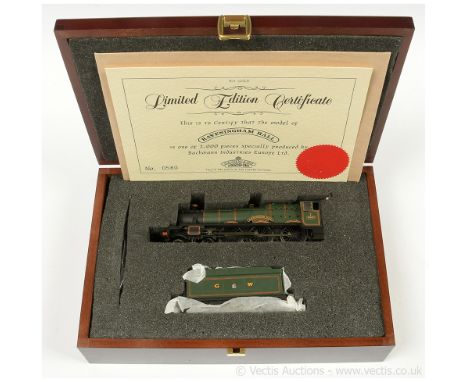 Bachmann OO Gauge Ref 31-779 Limited Edition 4-6-0 Loco and Tender GWR green modified Hall Class "Raveningham Hall" No.6960 w