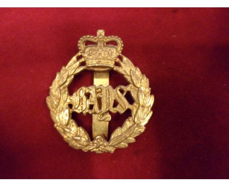 The Queen's Bays (2nd Dragoon Guards) Cap Badge (Gilding-metal), slider. K&amp;K: 1886