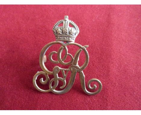 The King's Own Royal Norfolk Yeomanry (Dragoons) WWI Cap Badge (Brass), two lugs. K&amp;K: 1477