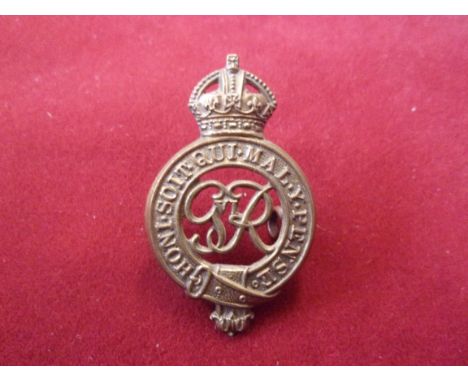 The Blues and Royal (The Household Cavalry) Forage Cap Badge, Second type (Gilding-Metal, sealed 1937). Two Lugs, K&amp;K: 18