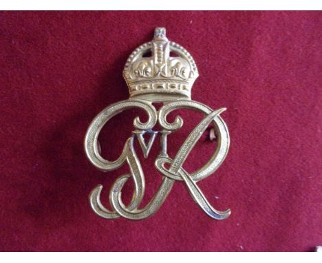 The Norfolk Yeomanry (The King's Own Royal Regiment) WWII Officers Cap Badge (Brass), two lugs and slightly larger variant. K