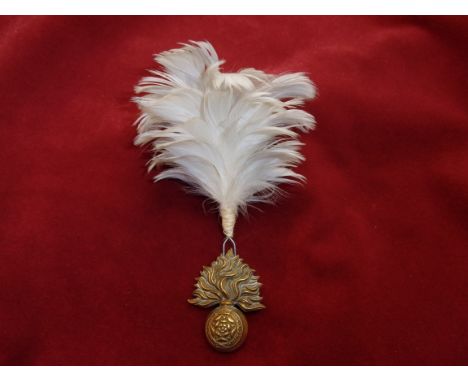 The Royal Fusiliers (City of London Regiment) Victorian Cap Badge (Gilding-metal) Two lugs, with a white feather plume. K&amp