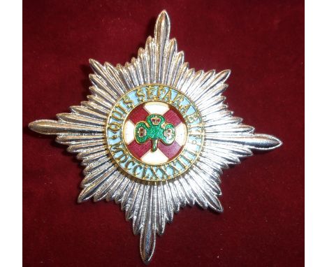 Irish Guards Pipers Majors's Caubeen Badge (Silver with gilt and enamel), two lugs. A rare badge. K&amp;K: 918.