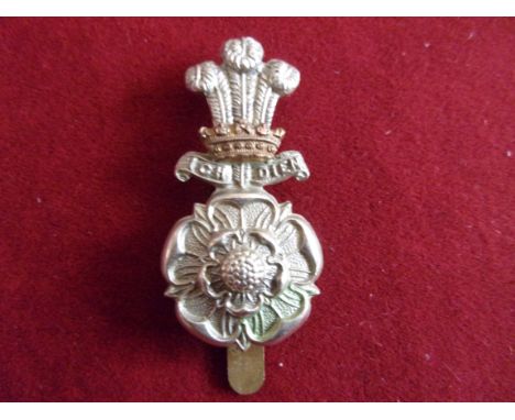 The Alexandra, Princess of Wales's Own Yorkshire Yeomanry (Hussars) WWI Cap Badge (White-metal). K&amp;K: 1409