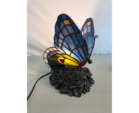 Tiffany style butterfly table lamp working. 24cm in height. 