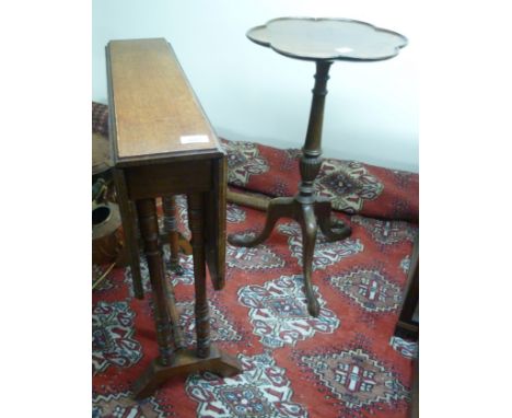 Small furniture: to include a mid 20thC mahogany wine table, raised on a tripod base  25''h  14''w       BSR