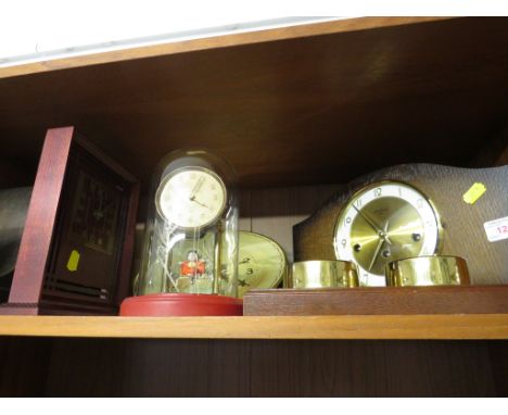 SELECTION OF VINTAGE MANTEL CLOCKS, SMITHS ELECTRIC WALL CLOCK (PROFESSIONAL INSTALLATION), GLASS DOMED CLOCK, TOGETHER WITH 