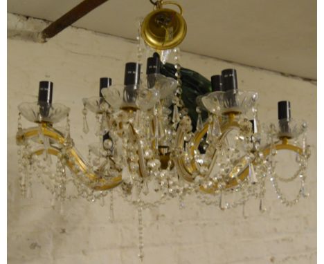 Crystal chandelier light fitting with 8 branches
