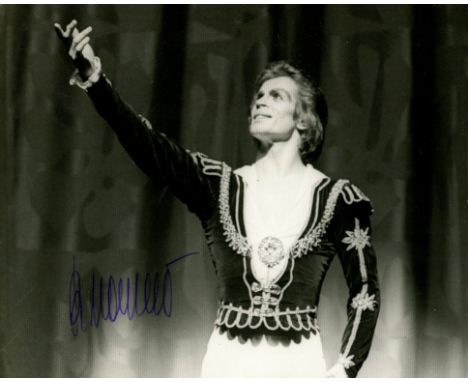 NUREYEV RUDOLF (1938-1993) Soviet ballet dancer. Signed 10 x 8 photograph of Nureyev standing in a three-quarter length pose,