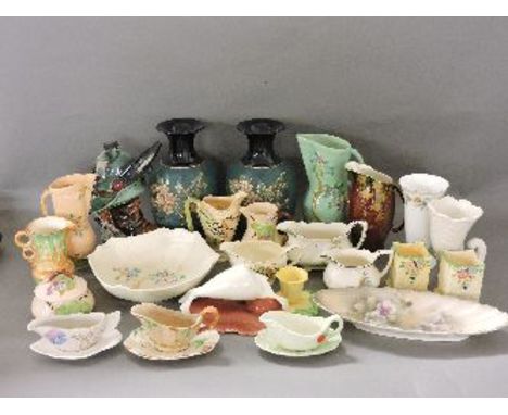 Assorted ceramics, including Crown Devon, Carlton Ware, Wade, Poole, etc