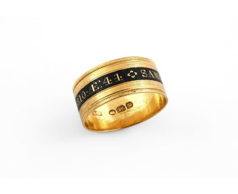 A GEORGE III GOLD AND BLACK ENAMEL MOURNING RING inscribed Samuel Spencer OB 8 June 1810 AE 44. Size P