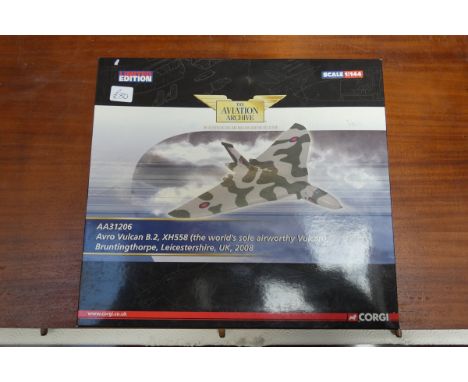 Corgi L/E Aero Vulcan B2 XH558 - Scale 1:144 