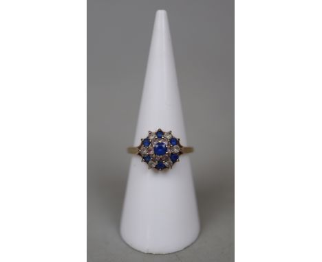 9ct gold stone set vintage dress ring - Size M