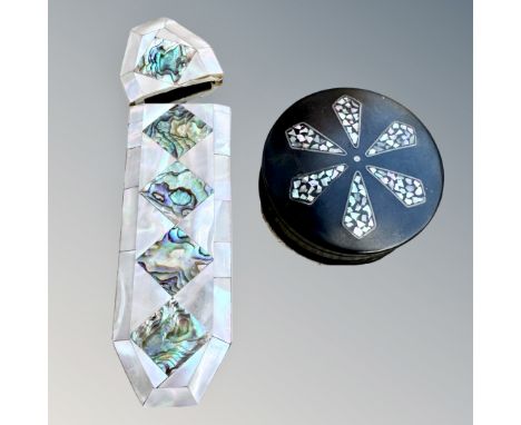 A Victorian mother of pearl spectacles case, length 15cm, and a papier maché circular snuff box (2)
