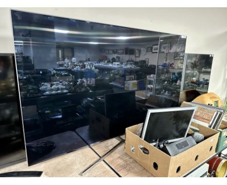 A Samsung model UE65KS800T LCD smart TV with lead and remote 