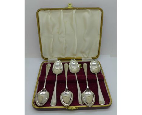 Six silver teaspoons, Sheffield 1923, Cooper Brothers &amp; Sons Ltd., 95g 