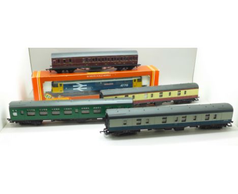 A Hornby OO gauge R.316 Class 47 diesel Lady Diana Spencer, boxed and four mixed railway carriages 