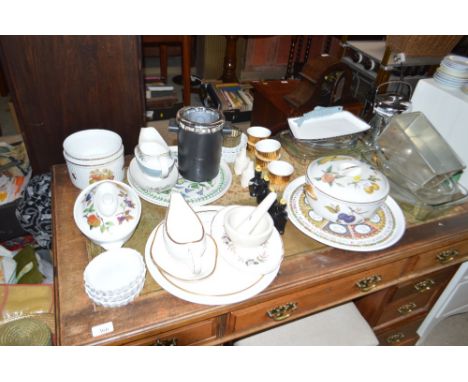 A quantity of various china to include Portmeirion tray, Royal Worcester dishes, cake plates, kitchenalia etc.