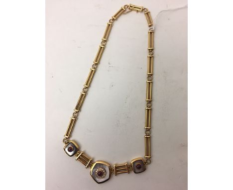Leo de Vroomen 18ct gold necklace composed of double baton shaped sections, the front designed as a pentafoil shaped 18ct gol
