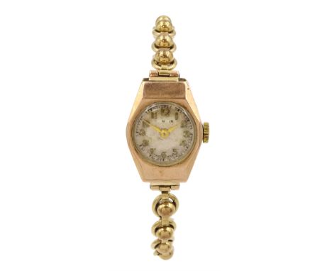 Renown ladies 9ct gold manual wind wristwatch, on 9ct gold bracelet, hallmarkedCondition Report:Approx 9.4gm (excluding movem