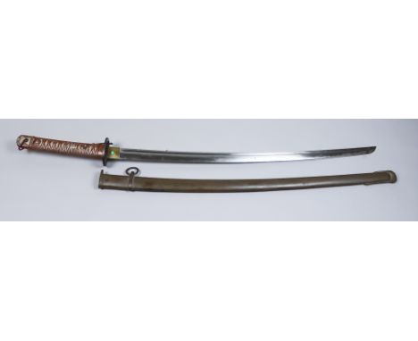 A World War II Japanese N.C.O Sword, Showato blade, machine made, Serial No. on blade and scabbard 77462.  Nagoya arsenal