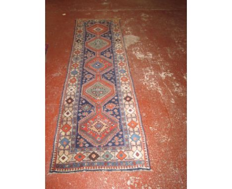  A Yalameh runner   288 x 75cm  