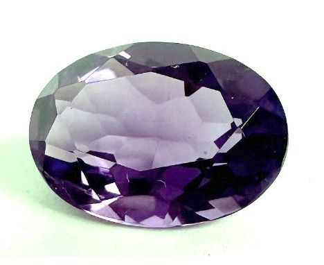 Amethyst, ca. 5 ct. Oval facettiert.