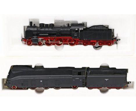 2 Dampfloks mit Tender, Fleischmann H0. Art.-Nr. 4160 und 4172, für Gleichstrombetrieb, Funktion nicht geprüft. Je in Origina