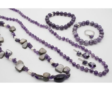 6 Teile Schmuck. 4x mit 925/000 Sterlingsilber-Montagen und gem. GIORGIO MARTELLO bzw. M in Kreis. Je mit Amethyst- bzw. Amet