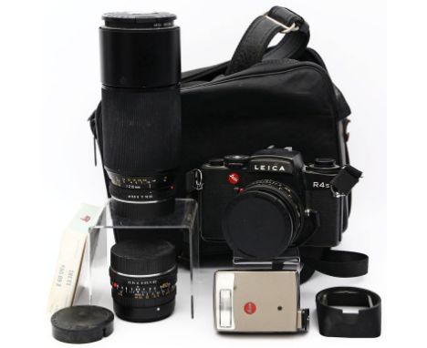 Kamera LEICA R4 S, mit Objektiv "SUMMICRON -R1:2/50 Leitz", "ELMARIT-R 1:2,8/28 Leitz" (gedellt) und "VARIO-ELMAR-R 1:4/70-21