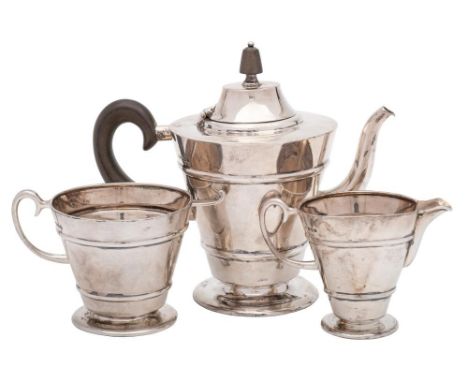 An Edward VII  batchelor's silver three-piece coffee service, maker Henry Wigfull, Sheffield, 1908: of cylindrical tapering o