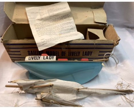 Bowman: A boxed Bowman 16” model of Alec Rose’s Ketch called ‘Lively Lady’. In good condition in original box with instructio
