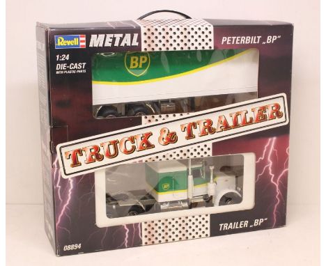 Revell: A boxed Revell Metal, 1:24 Scale Diecast, Truck &amp; Trailer, Peterbilt 'BP' 08894. Original box, contents appear go