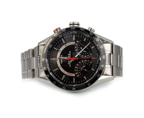 TAG HEUER CARRERA CALIBRE S, STAINLESS STEEL QUARTZ WRIST WATCH the round dial with baton hour markers, 43mm case, on a stain