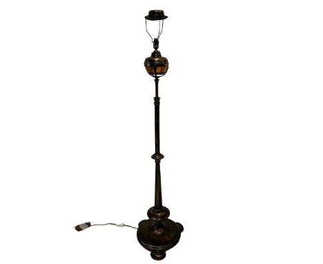Early 20th century bronzed brass telescopic standard lamp, original oil reservoir converted to electricDimensions: Height:&nb