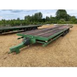 32ft bale trailer, wooden floor, air brakes, tri-axle on 245/70R19.5 wheels and tyres