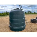 Titan c. 1100gal plastic water tank