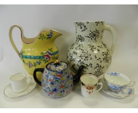 Pressed glassware to include bowls, serving dish, a cottage ware teapot and cover, further decorative teapots and covers incl