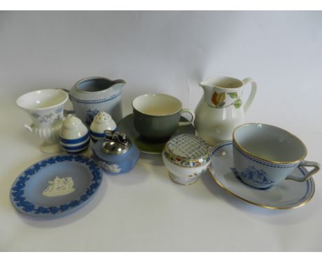 Contemporary Spode table ware, tea service decorated with the Brig pattern, a Wedgwood New Forest coffee set, Wedgwood Moss G