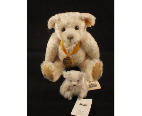 A boxed Steiff 'Millennium' bear plus a limited edition Teddy bear Christmas ornament, No.00216