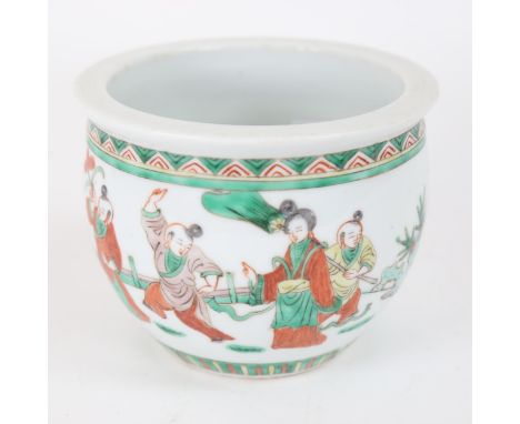 A small Chinese famille verte ceramic jardiniere, diameter 15.5cm 