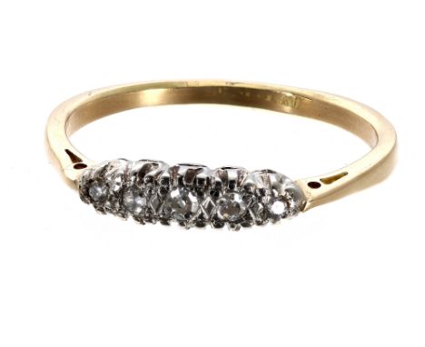 18ct five stone diamond ring, 2.8gm, ring size Q
